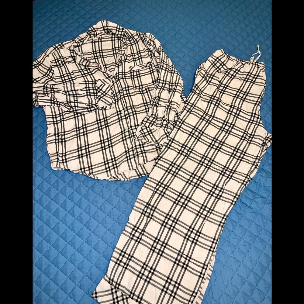 Victoria’s Secret pajama set